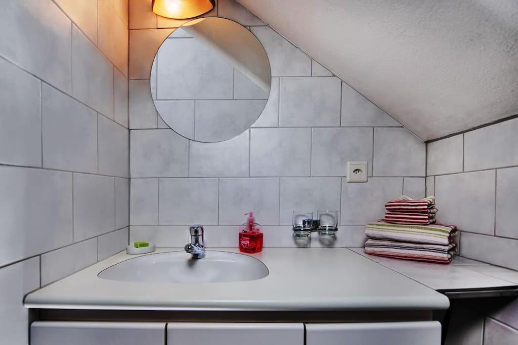 Uetendorf Apartment Navah מראה חיצוני תמונה